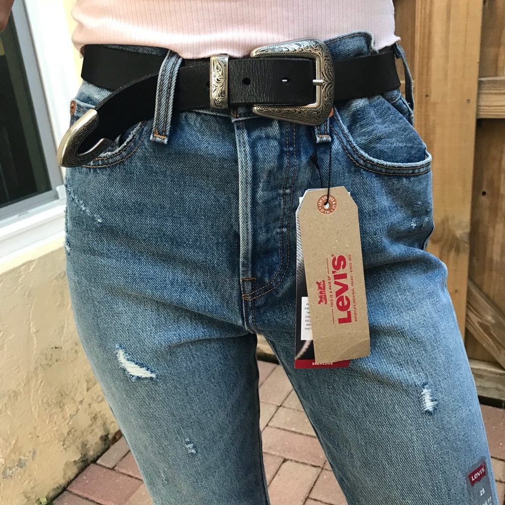 NWT Levi’s Wedgie Straight Selvedge - Picture 4 of 8